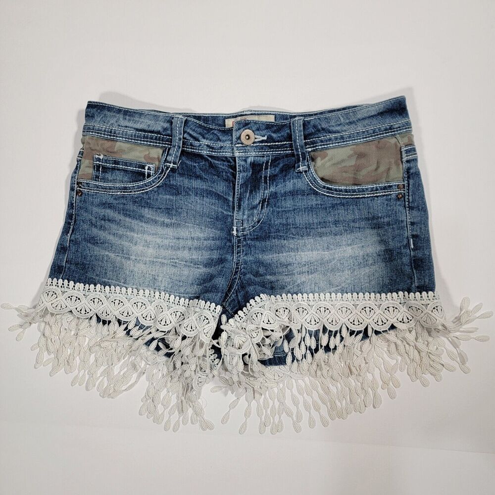 LEI Denim Shorts - ASHLEY LOW RISE Womens Sz 3 with Lace Fringed Trim - Faded